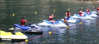  Jetski mit Riviera Gliss 